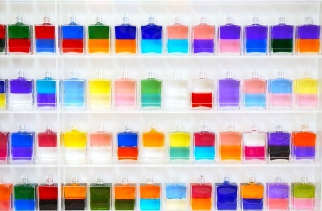 カラーセラピーのボトル