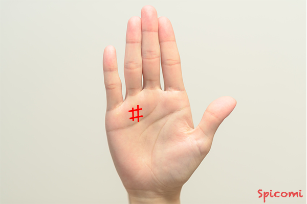 ［手相占い］シャープは四角紋？