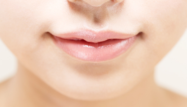 富士山唇とアヒル口の違い