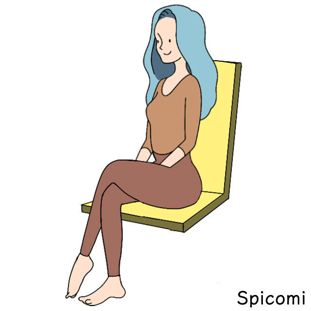 足を組んだ端坐位［椅子の座り方の種類］