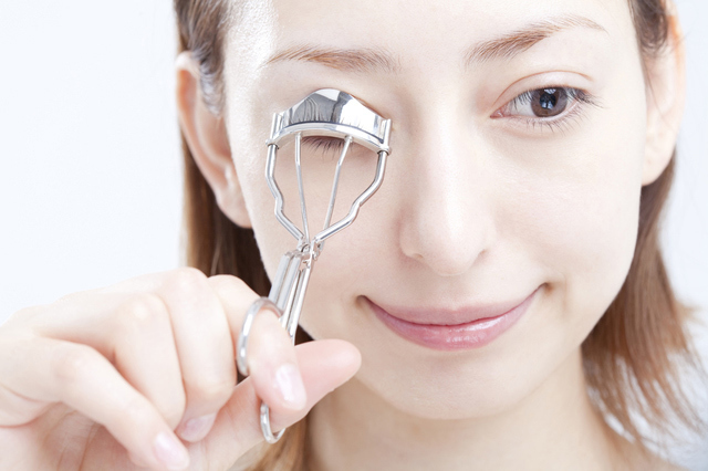 涙袋がない人に似合うメイク