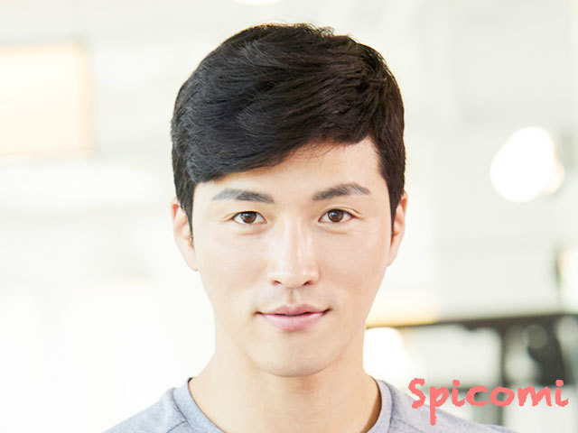 イケメン過ぎない適度な顔つき［浮気男の顔］