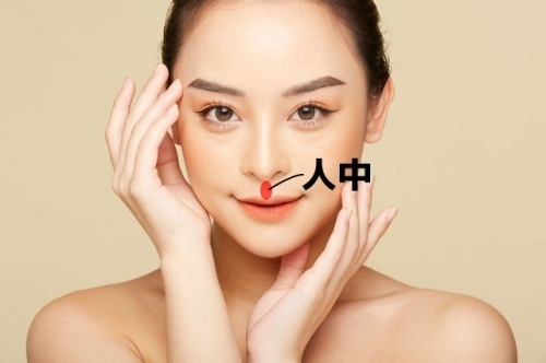 性欲が強い女性の特徴5個［人相・見た目］