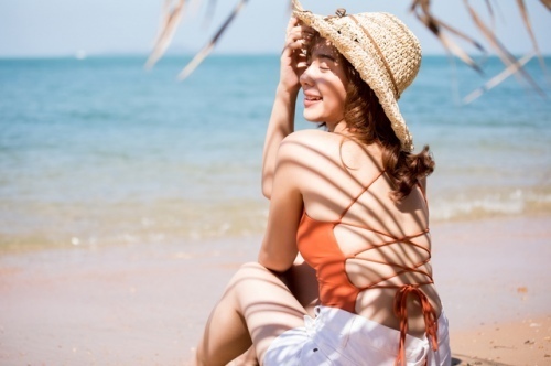 性欲が強い女性の特徴5個［行動］