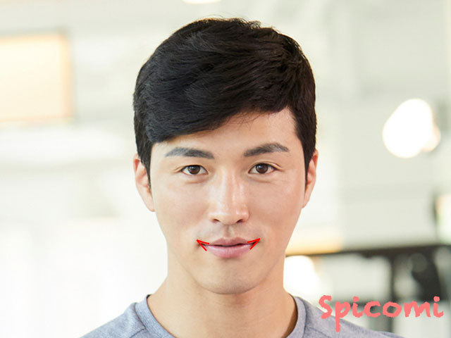 笑顔が多い［浮気男の顔］