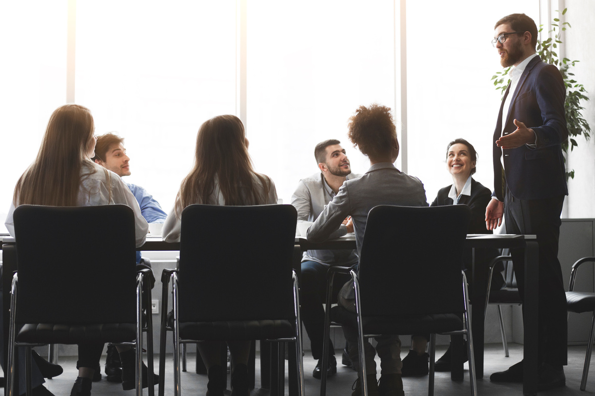 リーダー　かいぎ