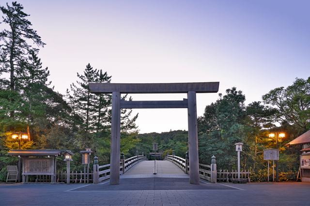 神社　鳥居