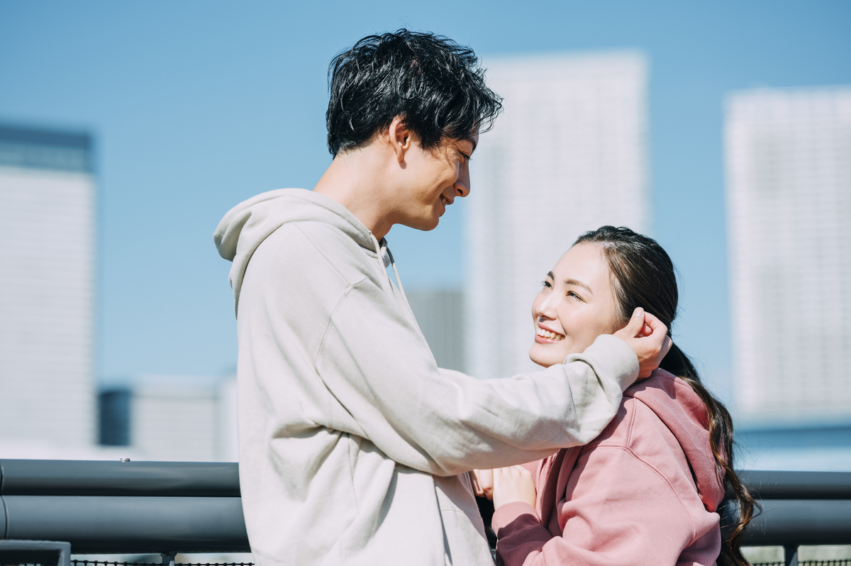 カップル　笑顔