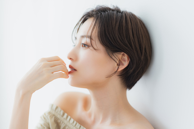 女性　ナチュラル