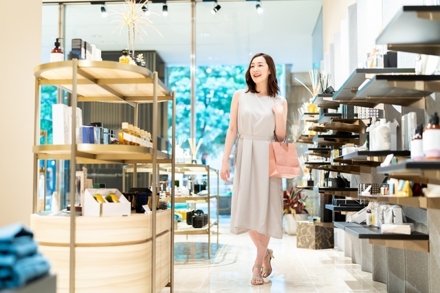 みそ顔に似合う服装