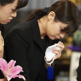 【夢占い】葬式の夢の意味37選！泣く・準備・香典・有名人・生き返る