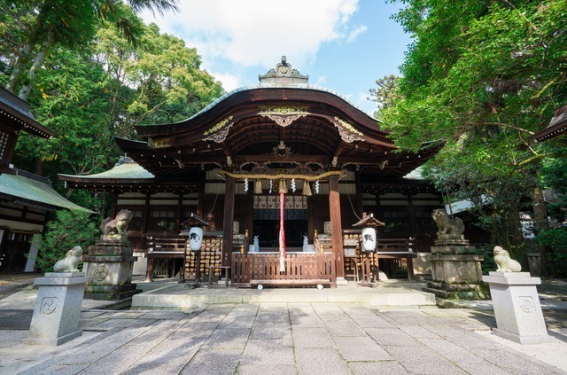 7. 岡崎神社