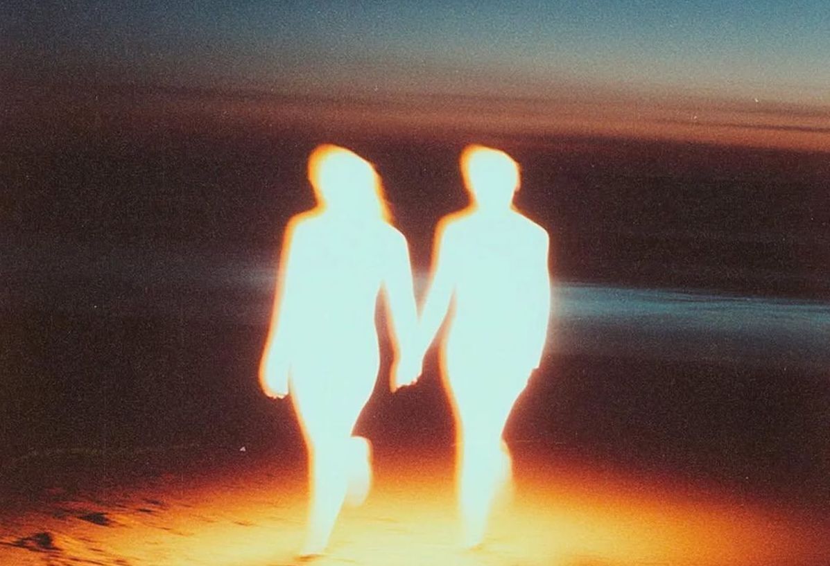 スピリチュアルなカップルの画像